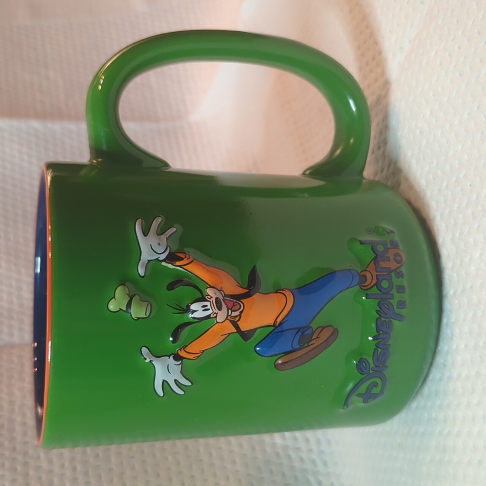 Disneyland Resort 3-D Goofy Mug Green with Blue and Orange